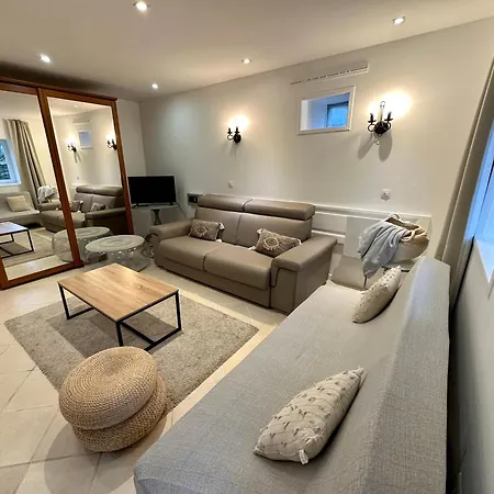 Chez Tiramisu Avec Piscine Coivert