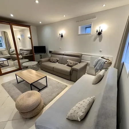 Prázdninový dům Maison Chez Tiramisu Avec Piscine