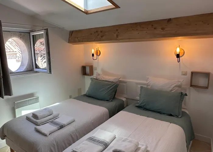 Chez Tiramisu Avec Piscine Holiday home